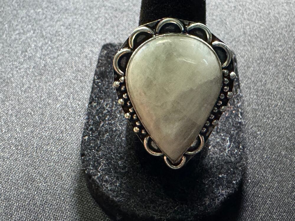 Vintage 925 SIlver Moonstone Teardrop Statement Ring Size 8